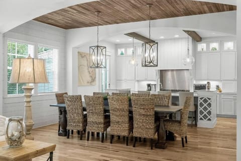 Available for Season! Hi Beautiful Ciao Bella at Seacrest House in Rosemary Beach