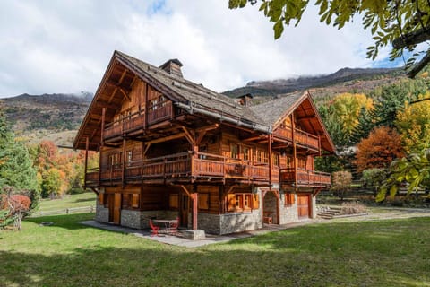 Le Chalet l'Harmonie - Pierres d'Histoire Chalet in La Salle-les-Alpes