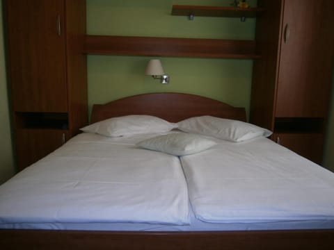 Guest House Palme Bed and Breakfast in Lika-Senj County