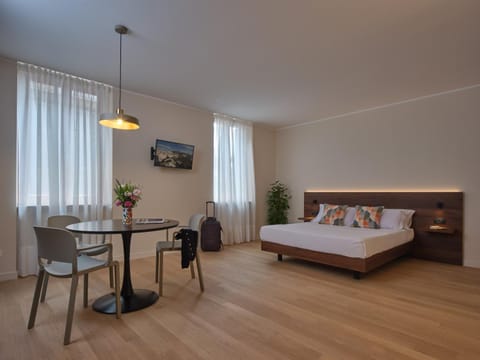 Bed, TV and multimedia, Living room, Bedroom