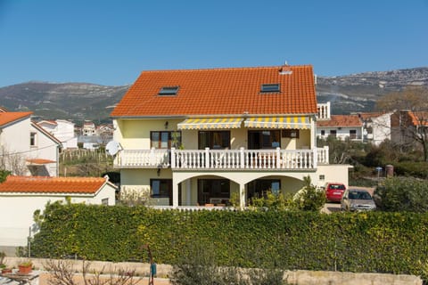 Facade/entrance, On site