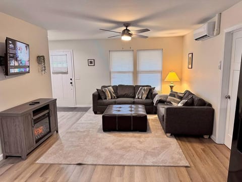 Charming and Specious. Pets Yes House in Port Royal