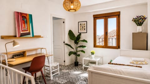 Living room, Bedroom, towels