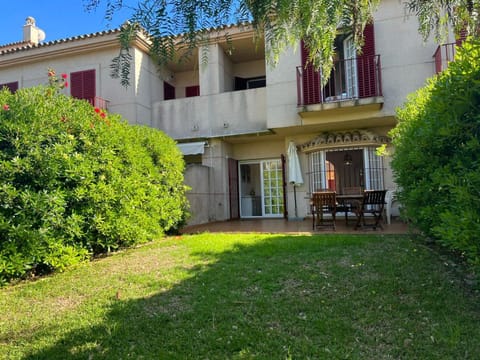 Property building, Patio, Garden, Garden