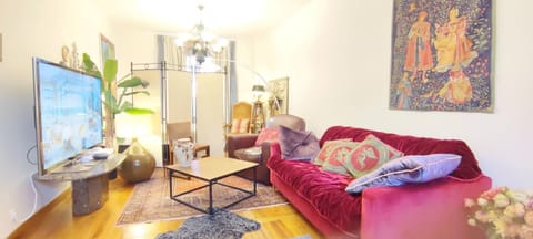 Communal lounge/ TV room, Living room