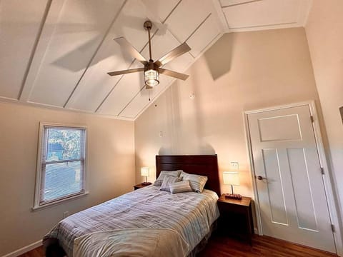 Romantic Port Royal Retreat. Pets Yes House in Port Royal