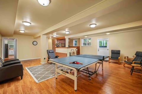 Manzanita Schoolhouse House in Manzanita