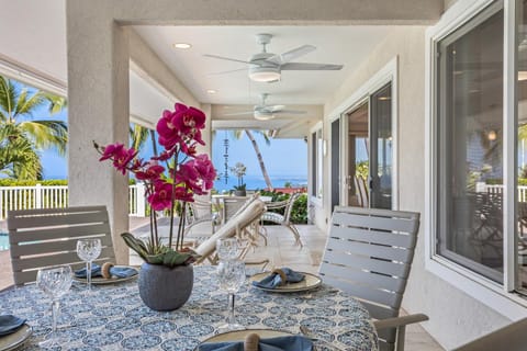 Keauhou Estates Serenity 10 House in Honalo