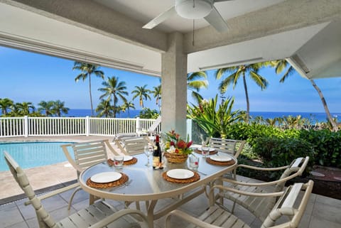 Keauhou Estates Serenity 10 House in Honalo