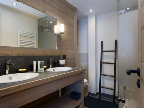 Courchevel 1850 - Appart rénové 3 ch, proche pistes, parking inclus - FR-1-631-227 Apartment in Saint-Bon-Tarentaise