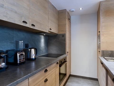 Courchevel 1850 - Appart rénové 3 ch, proche pistes, parking inclus - FR-1-631-227 Apartment in Saint-Bon-Tarentaise