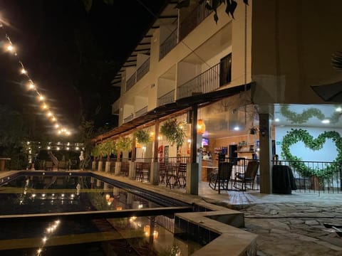 Swimming pool