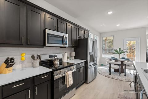 New Build in Prime Location Close to UNT TWU and DT Denton House in Lake Lewisville