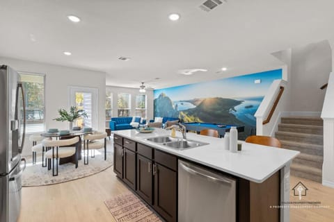 New Build in Prime Location Close to UNT TWU and DT Denton House in Lake Lewisville