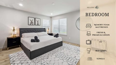Luxury 4Bd 2Ba w Hot-Tub & Cinema Room - 14 guest House in Houston