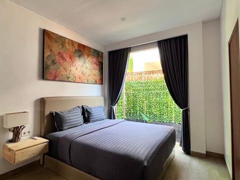 Bed, View (from property/room), Bedroom