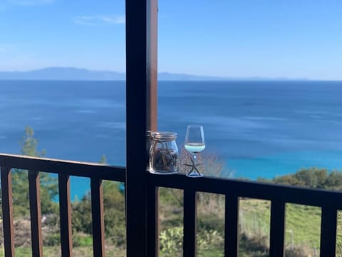 View (from property/room), Balcony/Terrace, Sea view