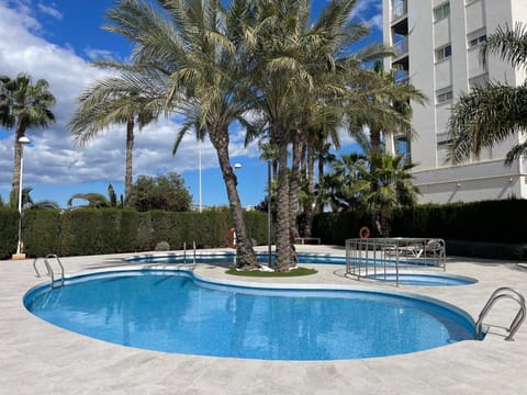 Pool view, Swimming pool, sunbed