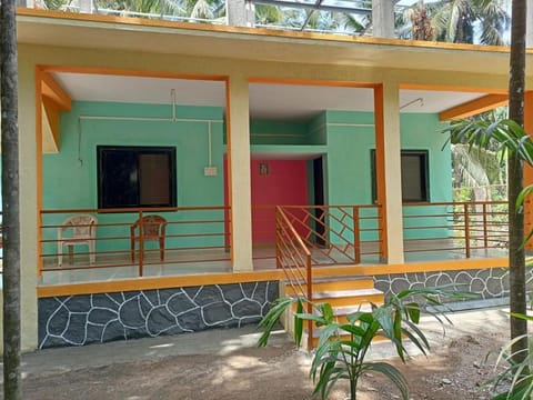 Property building, Day