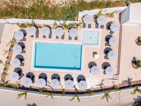 Bird's eye view, Swimming pool