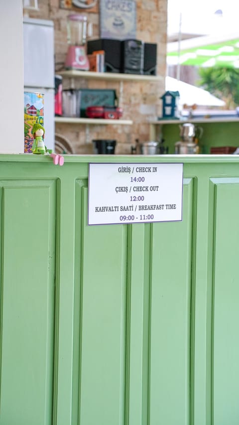 Day, Property logo or sign