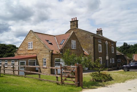 Broomfield's Cottages House in England