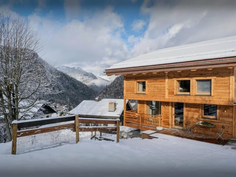 Property building, Natural landscape, Winter, Mountain view