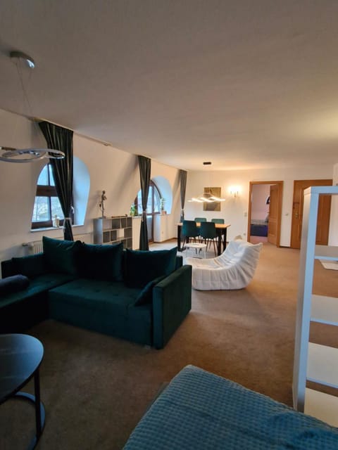 Living room, Photo of the whole room, Seating area