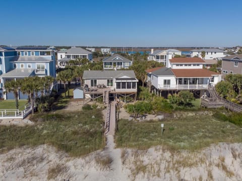 915 W Ashley House in Folly Beach