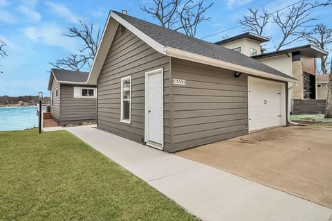 East Haven on East Lake Okoboji House in Iowa