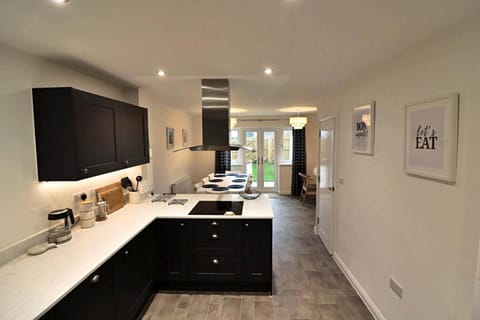 Meadow View, Elm Park House in Exeter