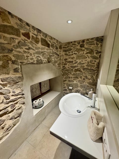 Living on a animal sanctuary House in Zug, Switzerland