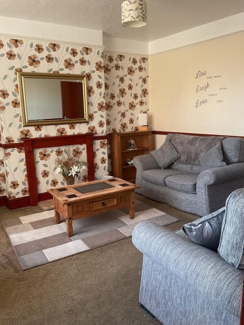 Shirleys apartment Apartment in Rhyl