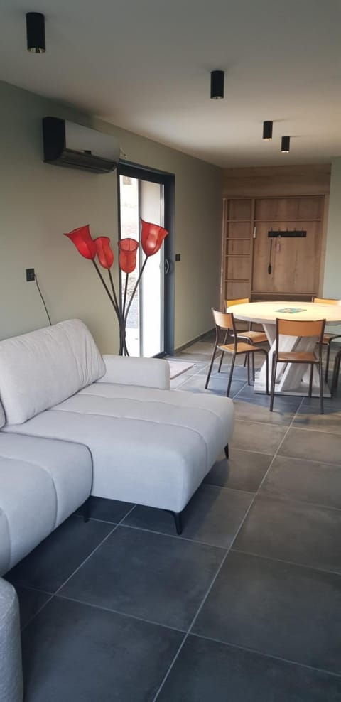 gite Lepigeonnier 26 Apartment in Provence-Alpes-Côte d'Azur