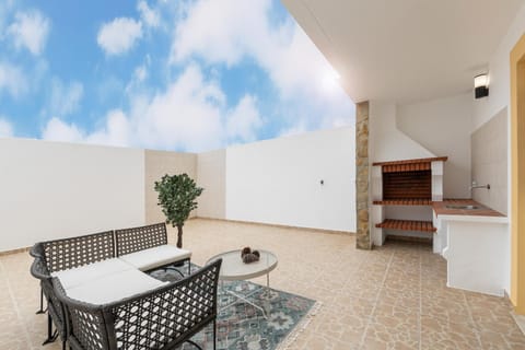 Patio, Balcony/Terrace, Balcony/Terrace
