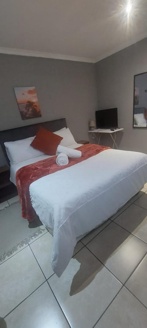 The Resting Nest Apartment in Cape Town