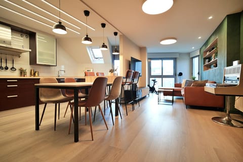 Living room, Dining area