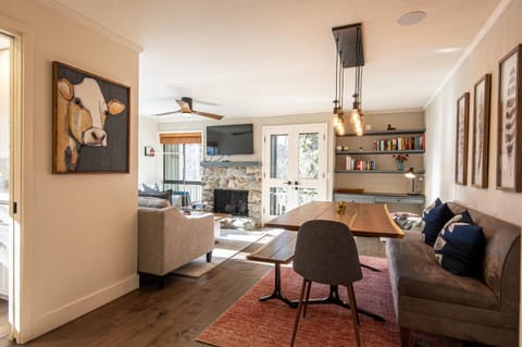 Cottonwood Condo 1415 House in Ketchum