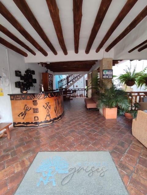 Property building, Facade/entrance, Lobby or reception