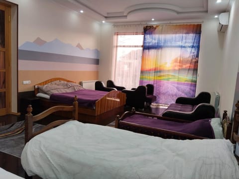 Bed, Photo of the whole room, Seating area, Bedroom