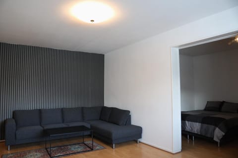 Communal lounge/ TV room, TV and multimedia, Living room