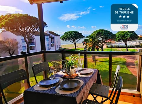 Balcony/Terrace, Swimming pool, Breakfast