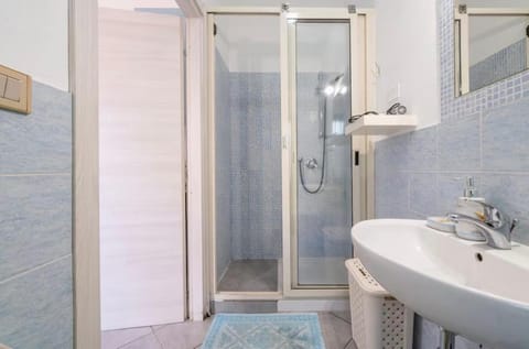 Sud Sardegna case vacanze by sole e mare Apartment in La Maddalena