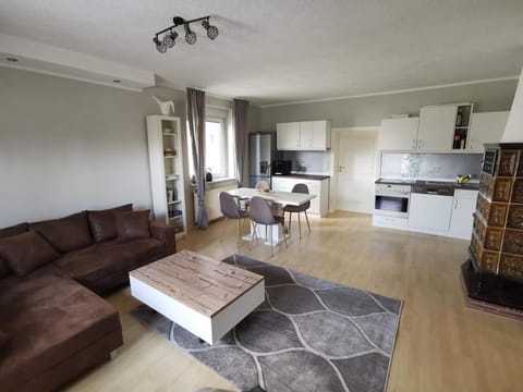 Kitchen or kitchenette, Living room, Seating area, Dining area, stove