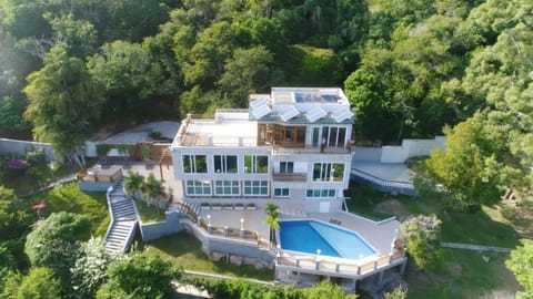 Leonardi's Sunset House Bed and Breakfast in Rio de Janeiro