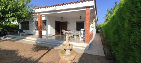 Property building, Patio, Day, Garden, Garden, View (from property/room), Balcony/Terrace, Balcony/Terrace, Garden view