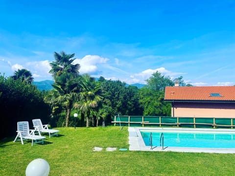 Garden, Garden, Garden view, Pool view, Swimming pool, Swimming pool, sunbed