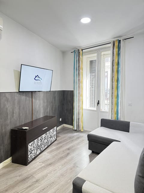 Communal lounge/ TV room, Living room