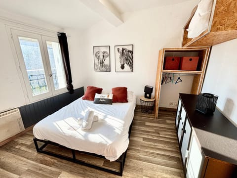 Charmant & Spacieux , Proche centre Apartment in Valence