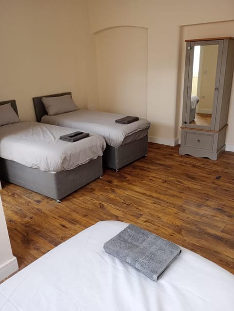 Fish Street Apartments, 8 Fish Street Apartment in Leeds